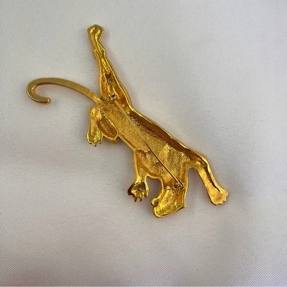 Vintage J.J. Jonette Matte Gold Jaguar Brooch - Picture 2 of 2